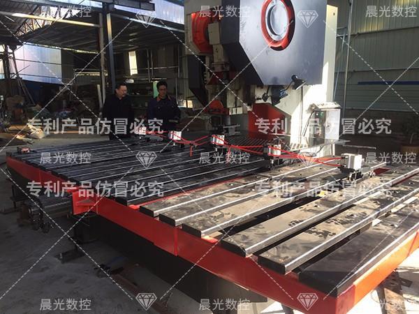 冬季應(yīng)該如何讓沖床自動送料機(jī)防凍呢？